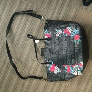 Steve Madden bag black and flowers